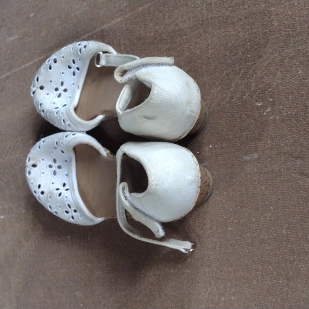 Shoes - Picture 3 of 3